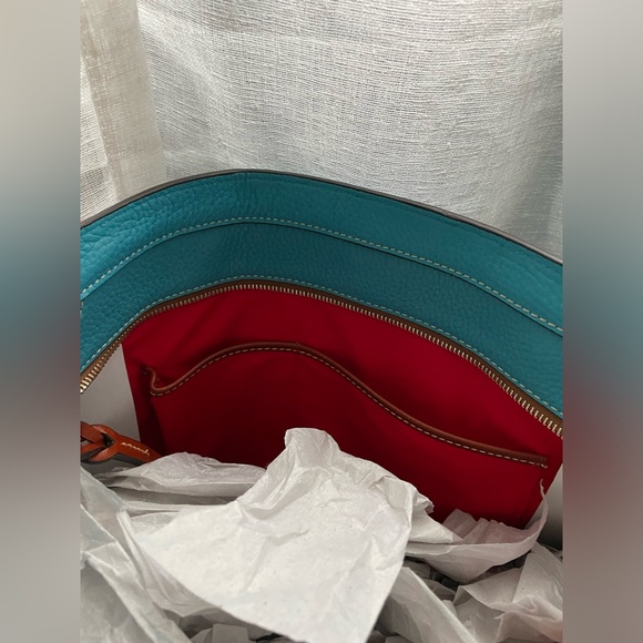 NWT Dooney & Bourke Lexington - Picture 4 of 8